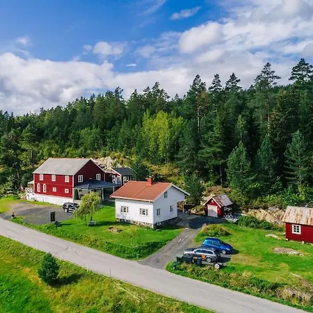 Holiday home Bryggerhus Og Leilighet *