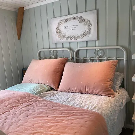 Bryggerhus Og Leilighet Holiday home *